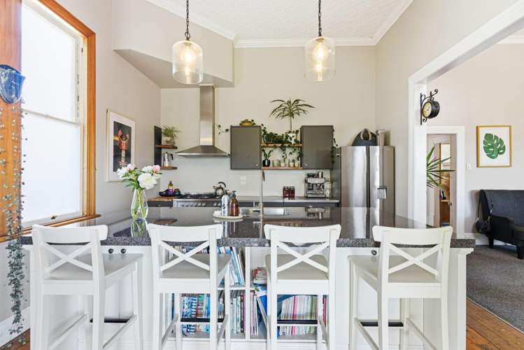 12 Campbell Street 1235_2