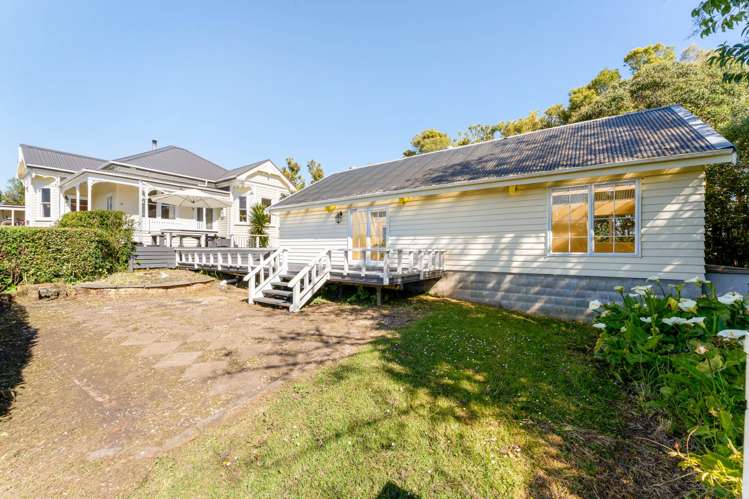 306 Glengarry Road Glen Eden_22