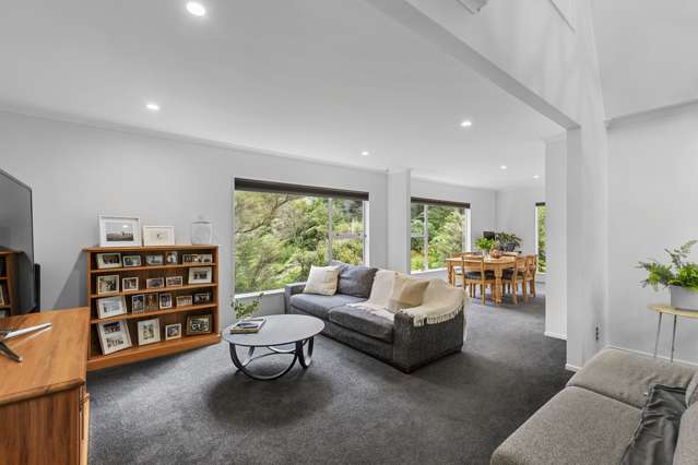 5 Kenilworth Grove Silverstream_1