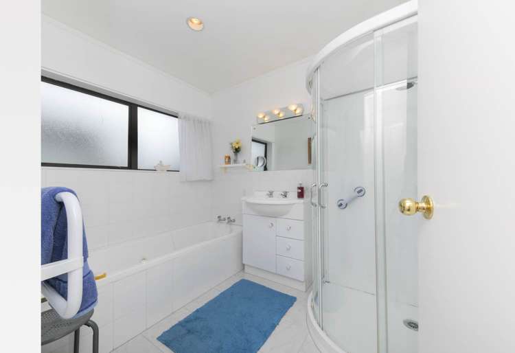 4a Skilgate Avenue New Lynn_5