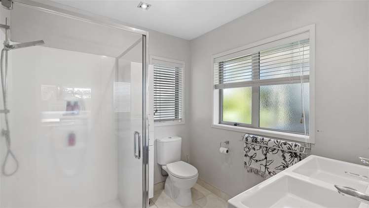 32 Tomika Crescent Papamoa_11