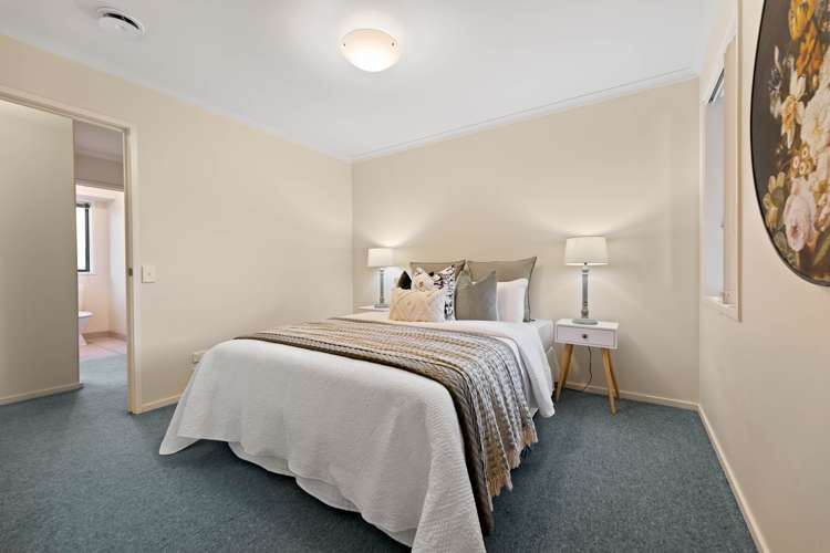 26 Holford Place Huntington_13