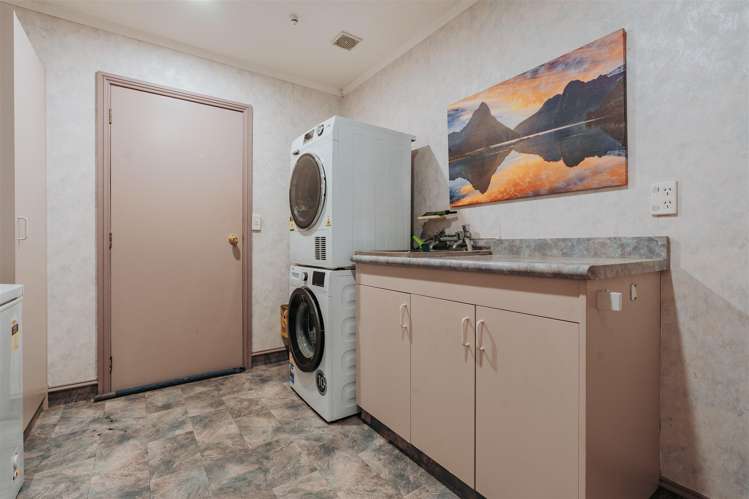 67 Wilson Road Balclutha_23