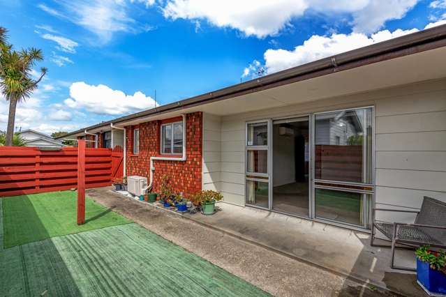 2/102 Heretaunga Street Palmerston North_3