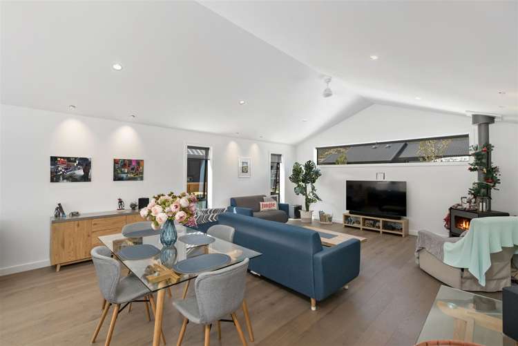 20 Howden Drive Jacks Point_11