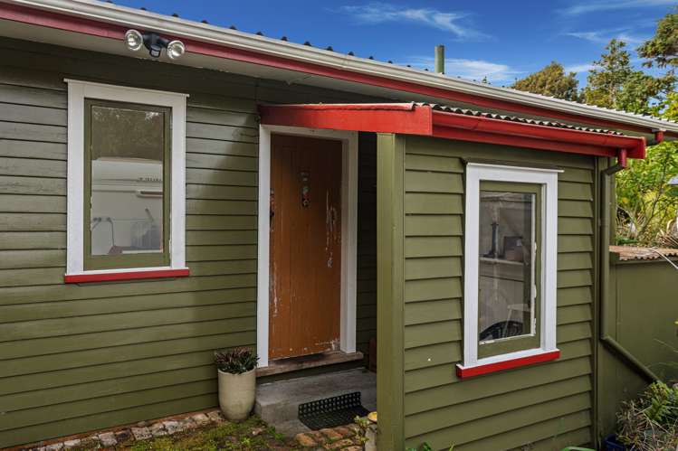 4 Division Street Matata_18