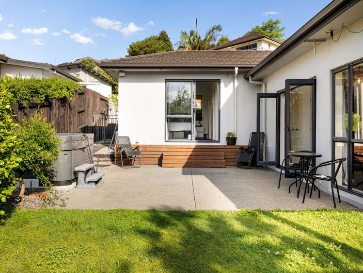 15 Riddington Rise Ohauiti_11