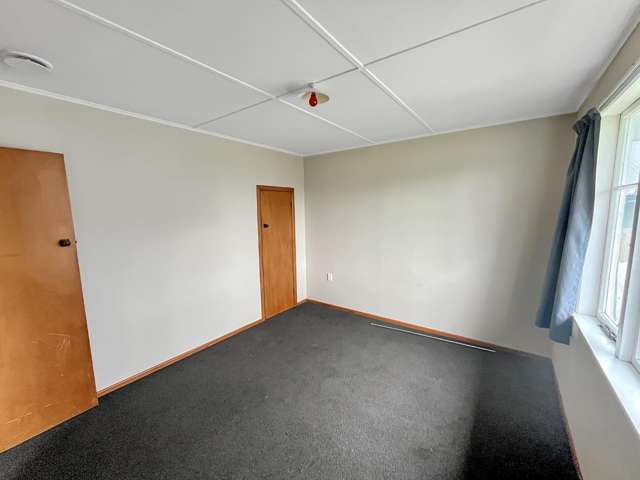 32 Roberts Line 2140_3