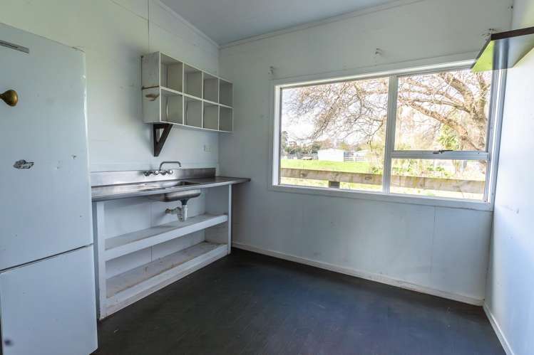 160 Cemetery Road Whatawhata_13