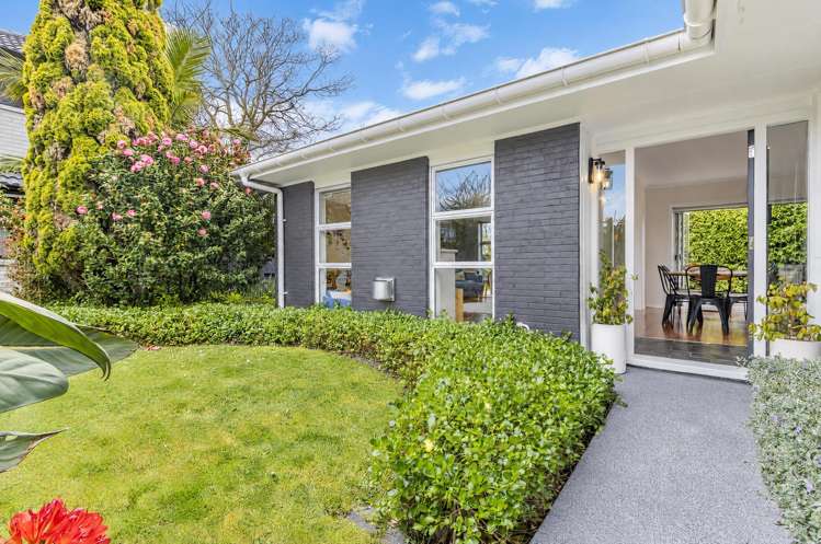 12 Rene Place Sunnyhills_19
