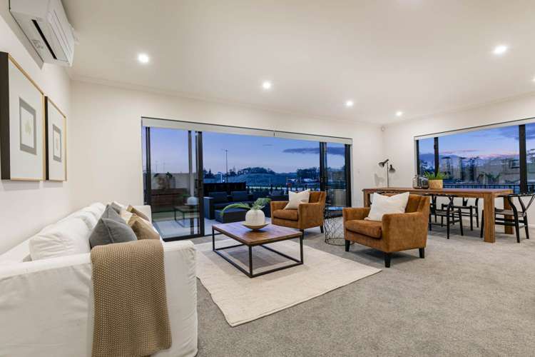 2 Frith Street Wainui_9