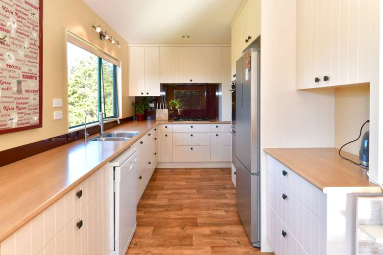 81 Fiddlers Hill Road Puhoi_13