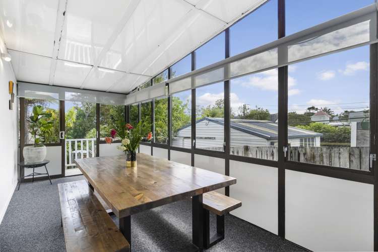 1/10 Cresta Avenue Beach Haven_25