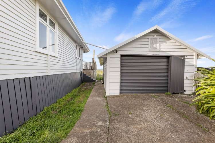 1620 East Coast Road Whakatiwai_25