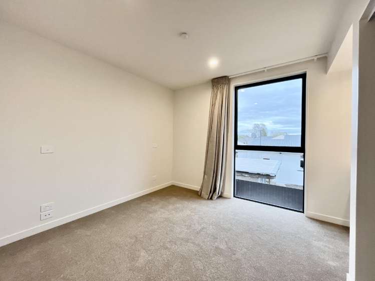 6/37 Diamond Avenue 10222_6