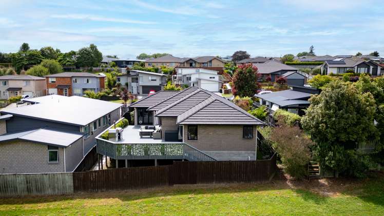 39 Alpers Ridge Leamington_21