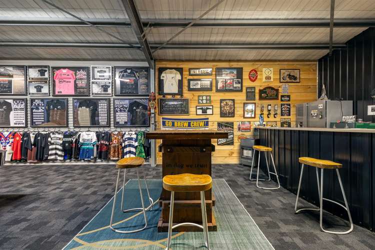 583 State Highway 16 Kumeu_38