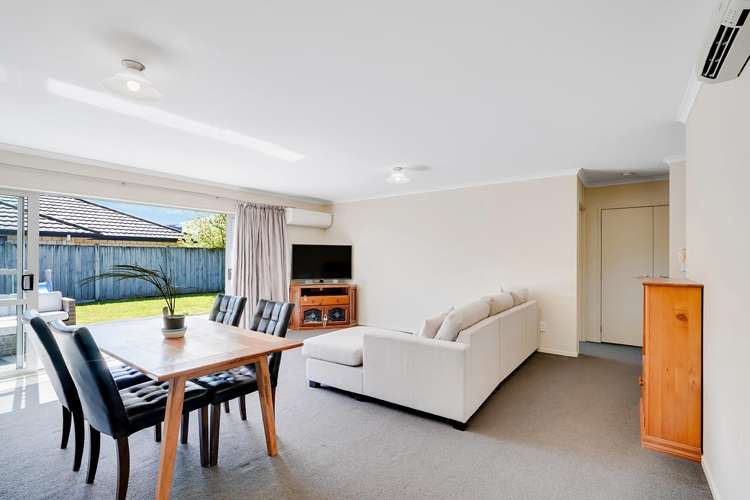 30 & 30A Sirius Crescent Rototuna North_8