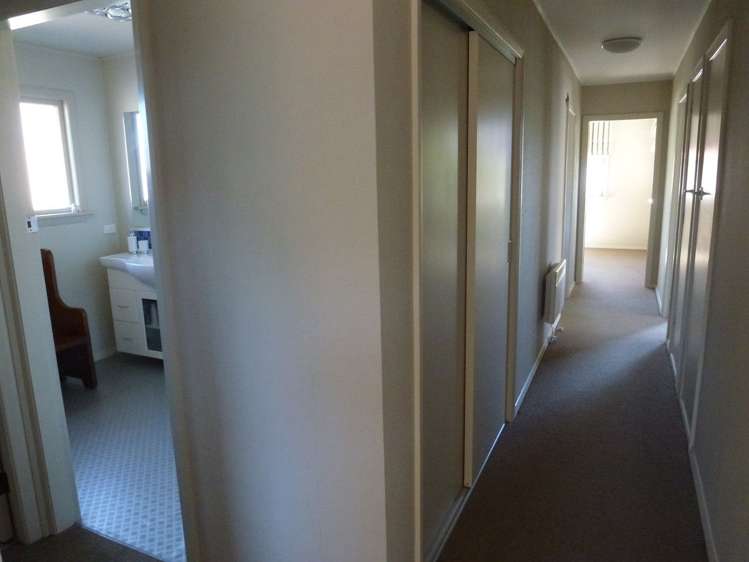 121 Centennial Avenue Alexandra_13