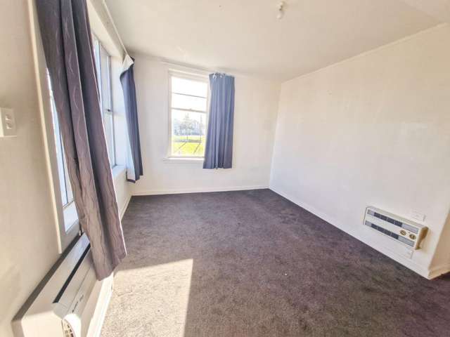 Sunny & Tidy 3-Bedroom Unit