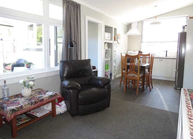 75 Shiel Street Reefton_5