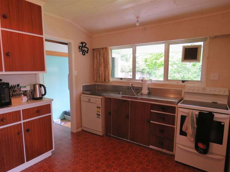 156 Golf Road Taumarunui_4