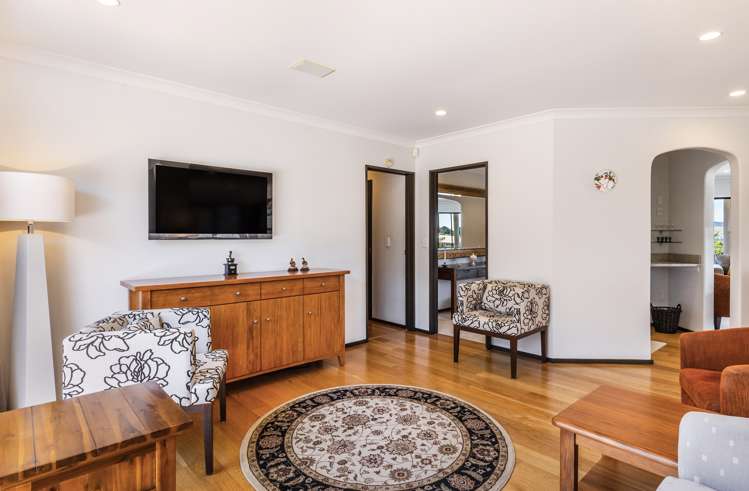 45 Arrowsmith Avenue Waipahihi_5