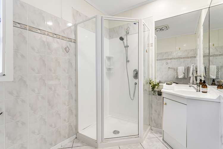 23 Aplin Place Birkdale_9