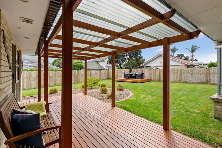 5 Bernie Edwards Place Botany Downs_7