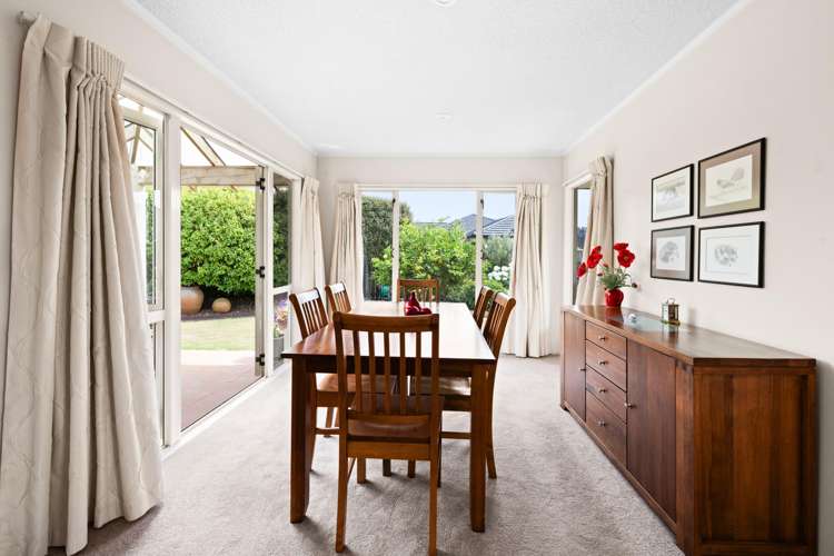 11 Bishops Close Greenmeadows_8