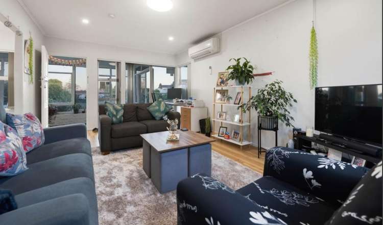66 Sunlands Drive Manurewa_3