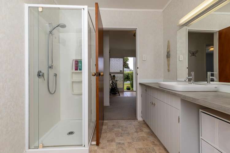 20 Menin Road Raumati South_17