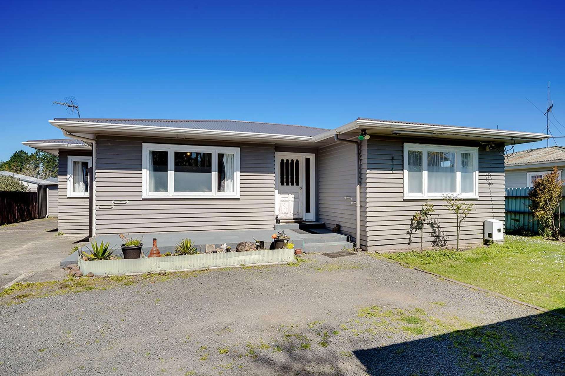 46 Montgomery Crescent Bader_0