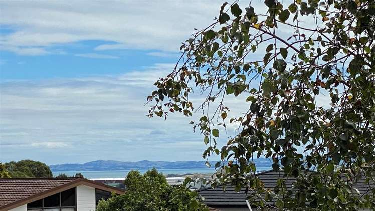 15 Kingsclere Place Goodwood Heights_9