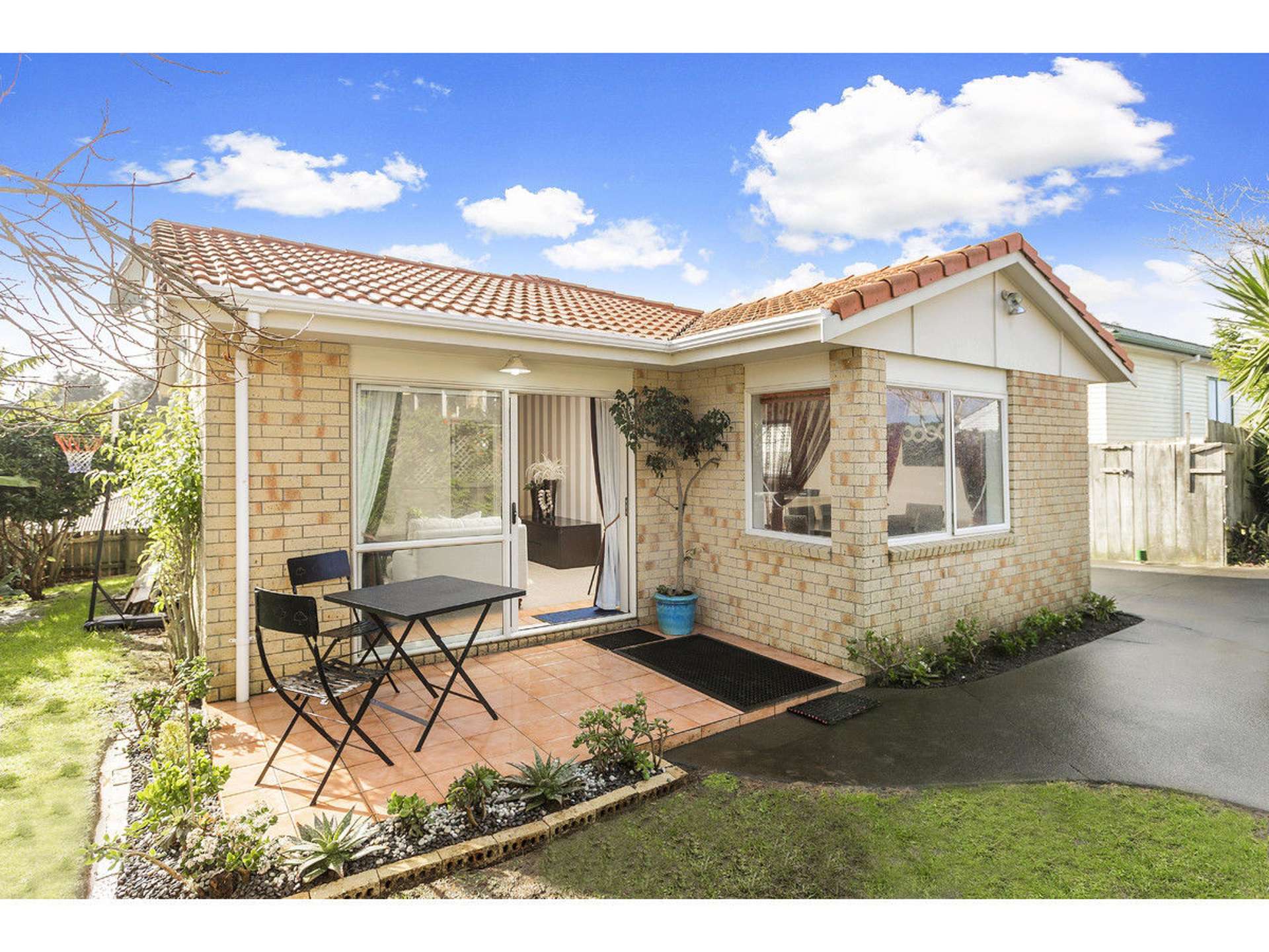 2/390 Richardson Road Mount Roskill_0