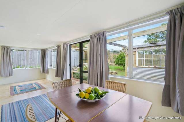 4 Brian Crescent Stanmore Bay_4