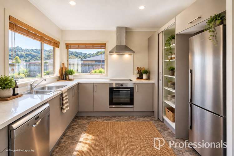 21 Sun Valley Grove Wainuiomata_5