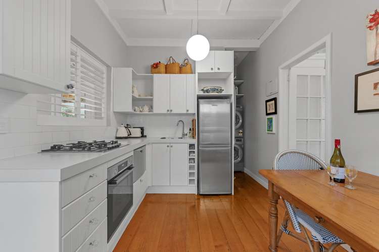 1/15A Kerr Street Devonport_6