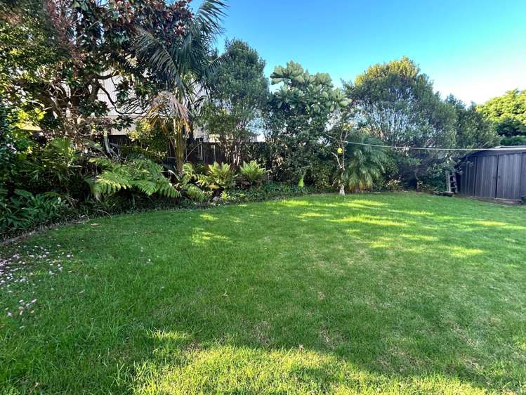 23 Amante Crescent Mairangi Bay_8