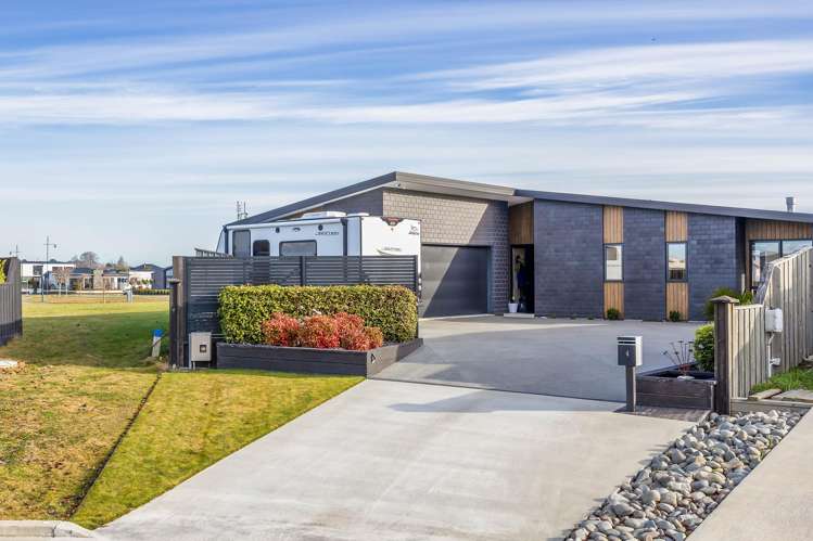 4 Medusa Lane Pegasus_18