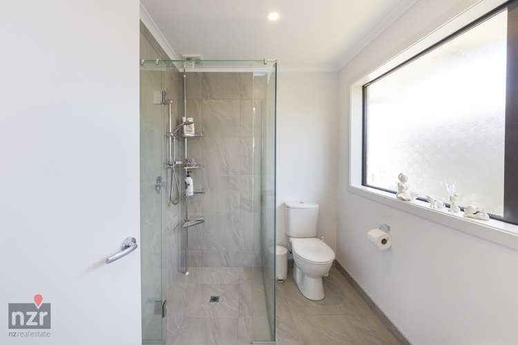 84 Pascal Street Takaro_12