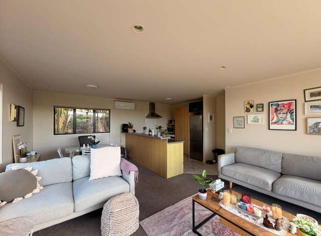8/8 Flynn Street Birkdale_1