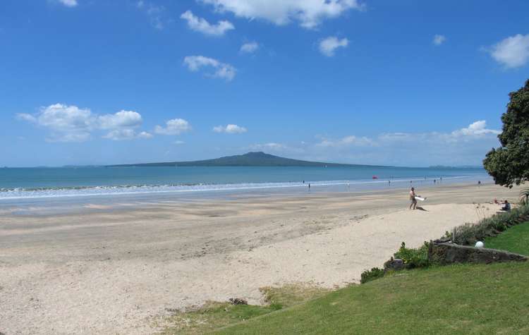 2/14 Esmonde Road Takapuna_12