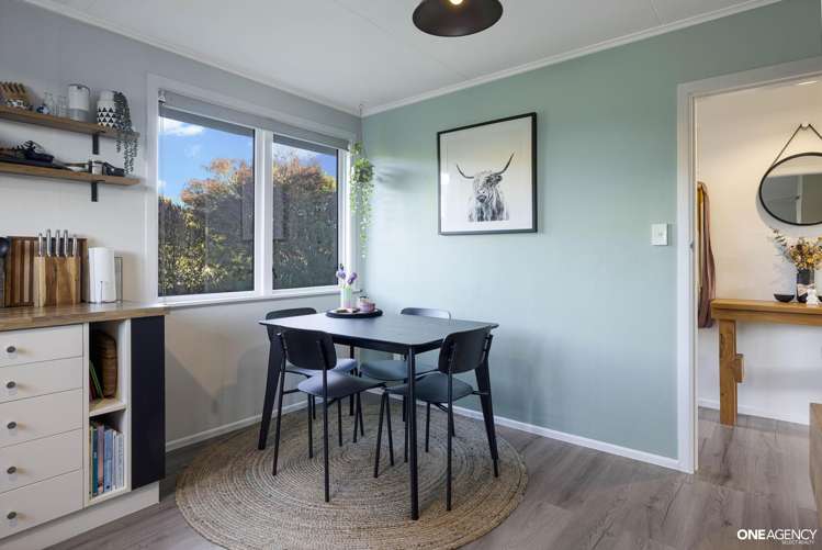 22 Bartlett Grove Tawa_10