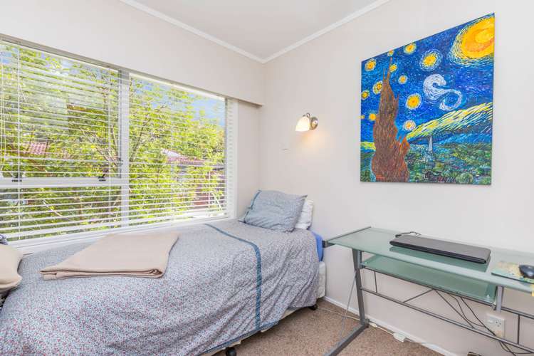 2/4 Mahuta Grove Northcote_9