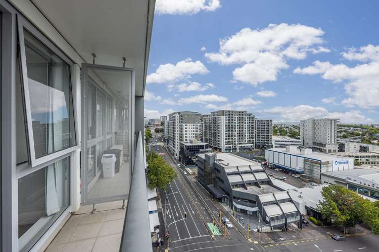 1104/53 Cook Street City Centre_8