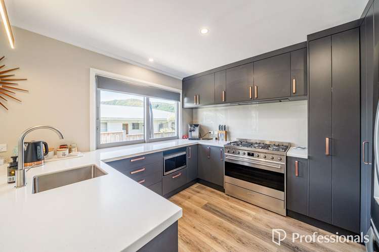 25 Kendal Grove Wainuiomata_1