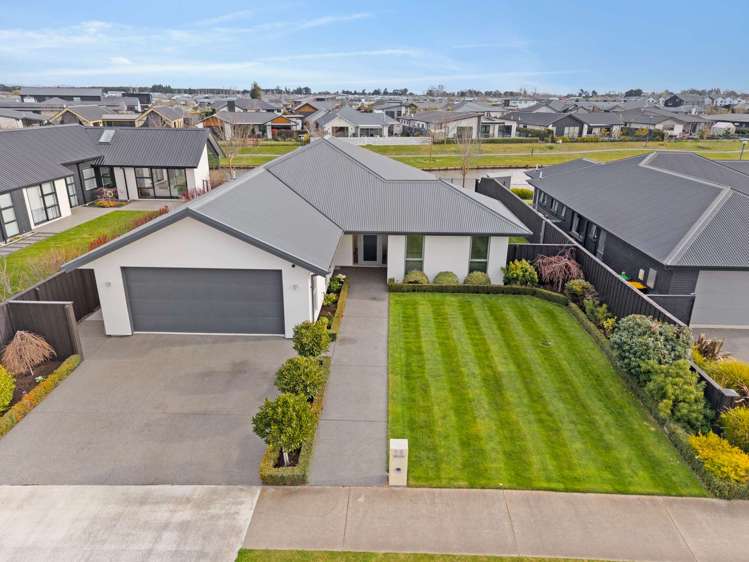 62 Tiritiri Moana Drive_3