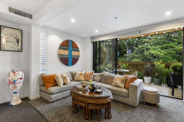 4/6 Makara Road Karori_10