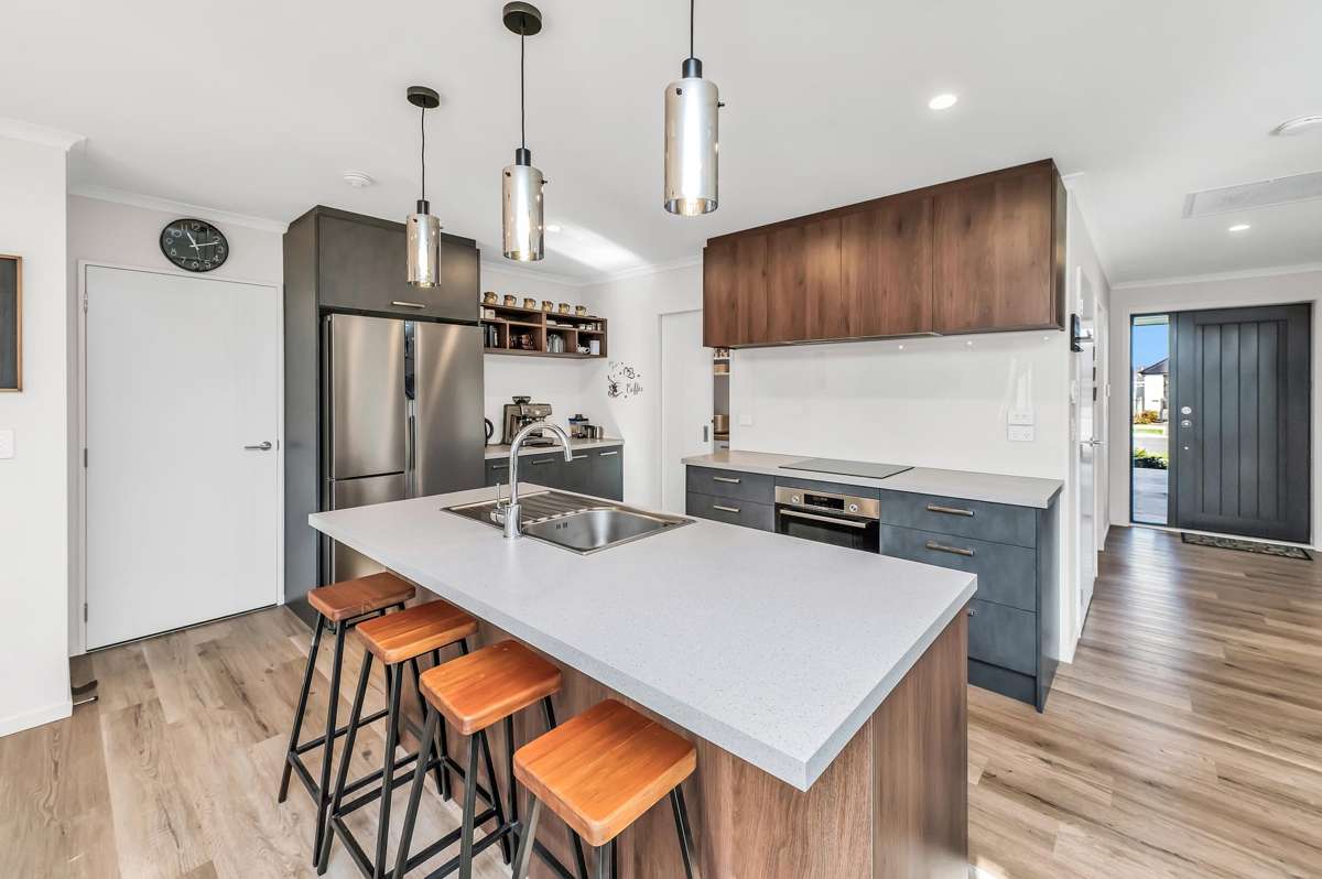 9 Martini Avenue_1